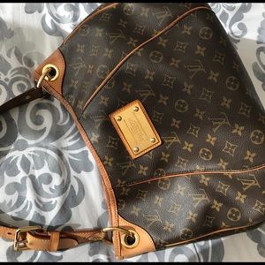Louis Vuitton Monogram Galliera PM.